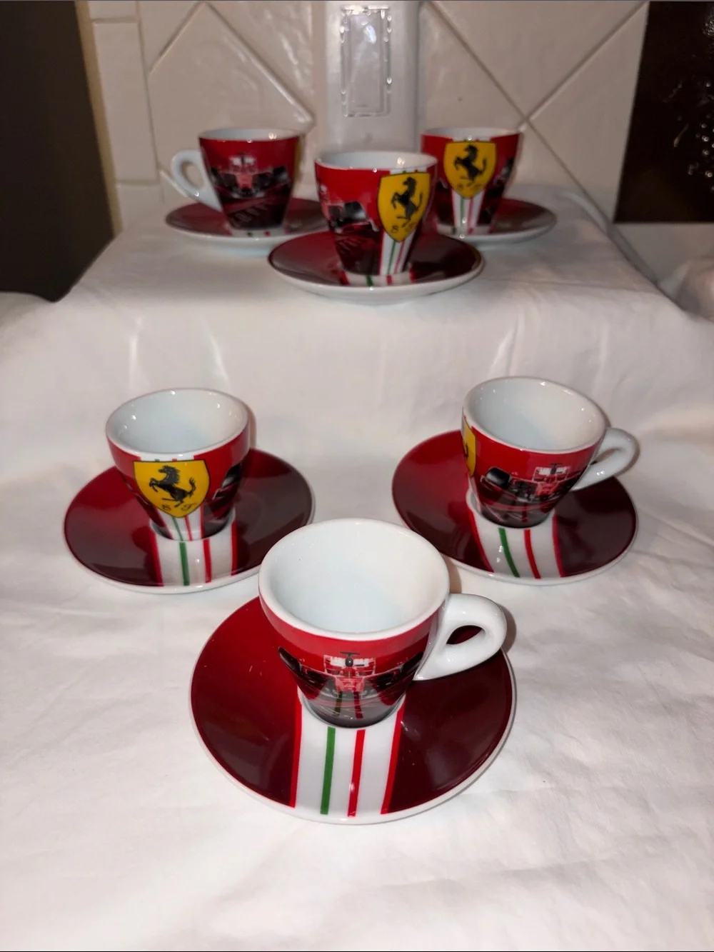 HTF like new set of 6 Ferrari F1 demitasse/expresso cups & saucers